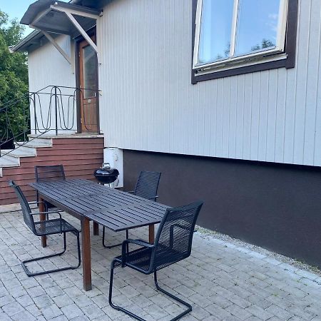 Cheerful Three Room Villa At Stroemstad City Center Kültér fotó
